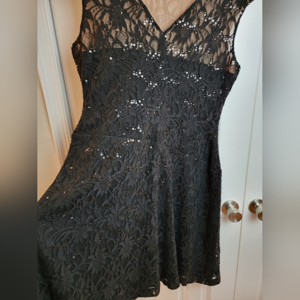 Lauren Ralph Lauren Black Lace Dress - Picture 4 of 16